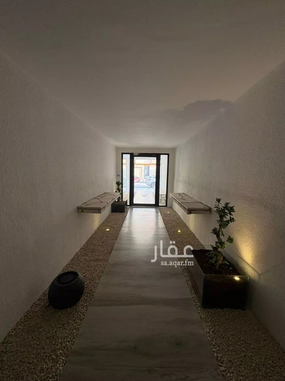 شقة 1 غرف في الملقا 2