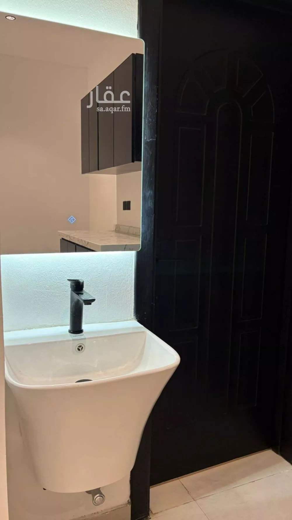 شقة 1 غرف في الملقا 7