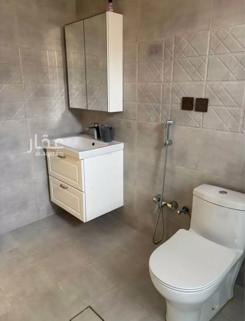 دور 4 غرف في النرجس 5