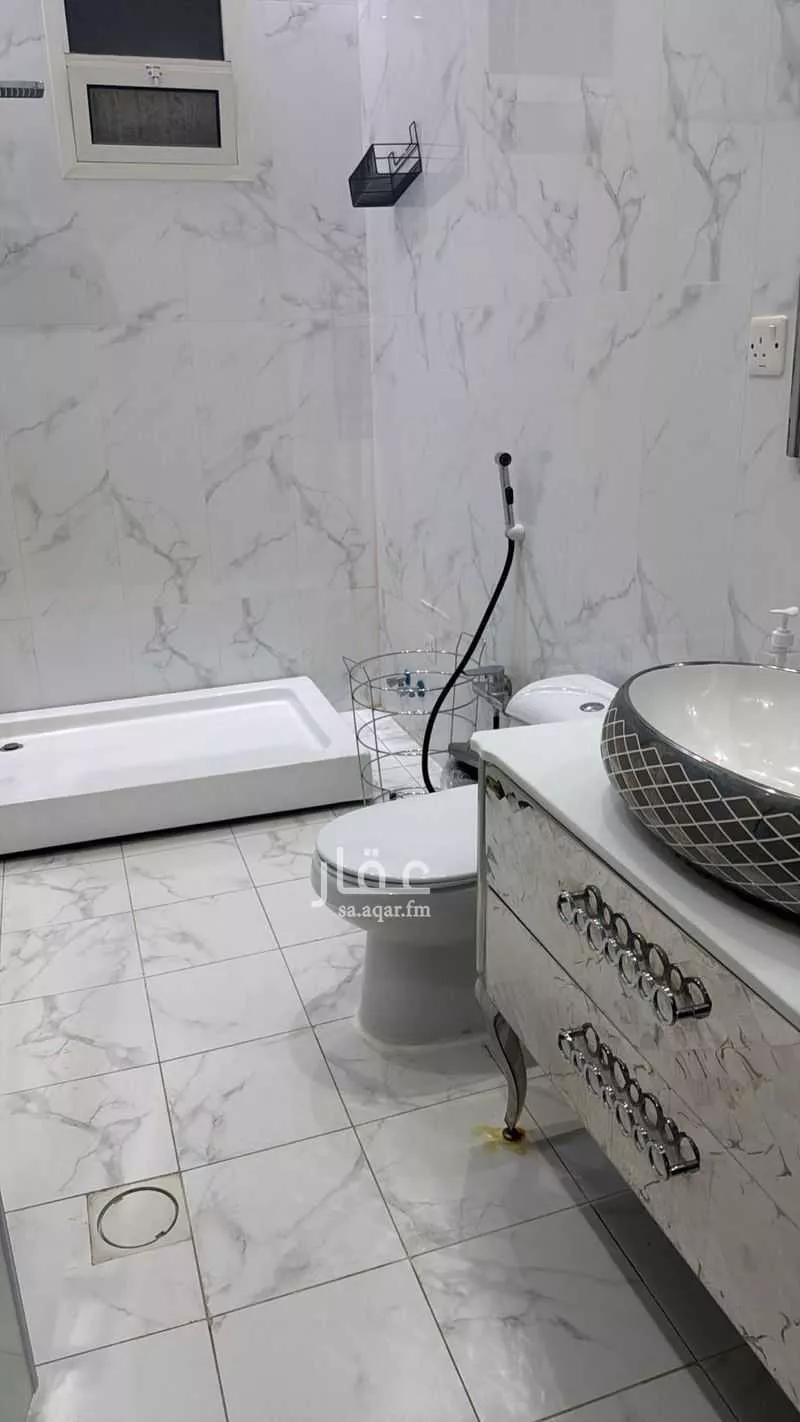 دور 3 غرف في عرقة 11