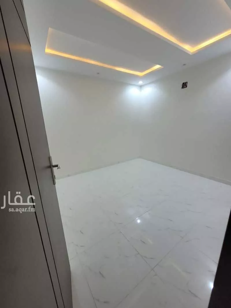 5 bedroom floor in Badr 4