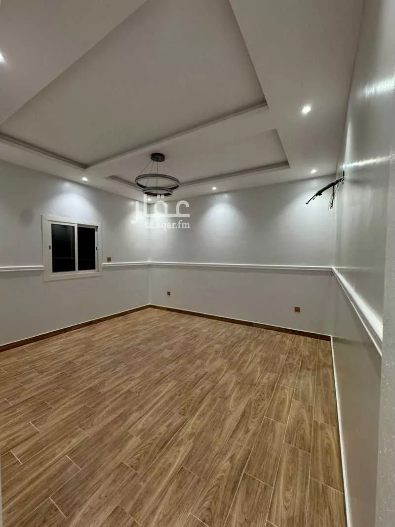 شقة 5 غرف في الصفا 4