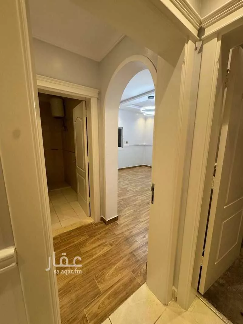 شقة 5 غرف في الصفا 5