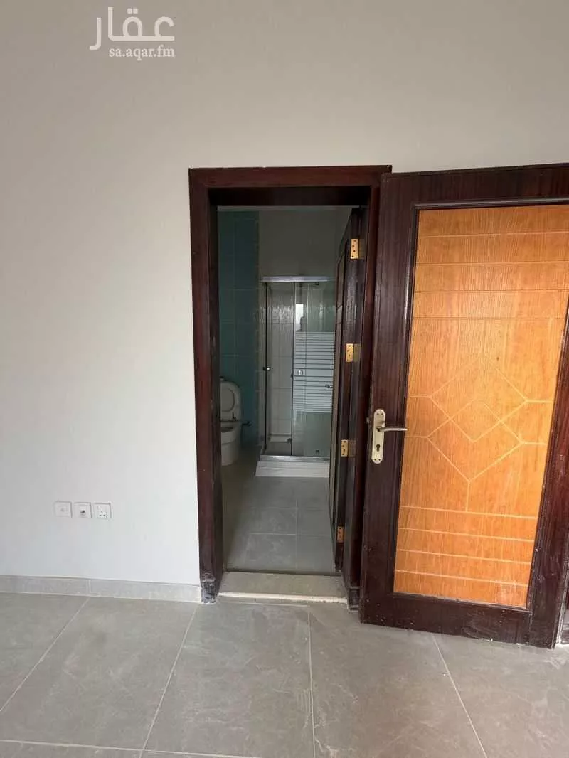 فيلا 5 غرف في الروضة 13