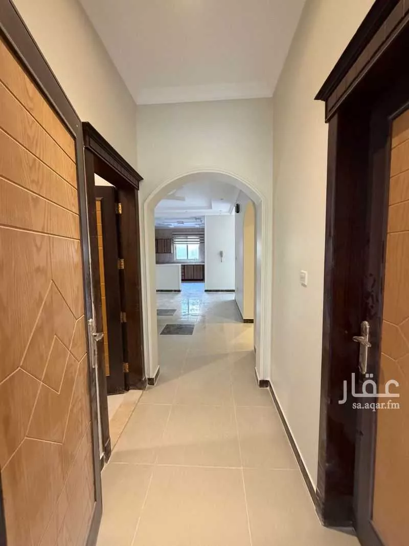 فيلا 5 غرف في الروضة 8