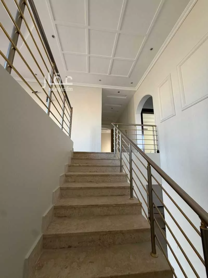 فيلا 5 غرف في الروضة 9