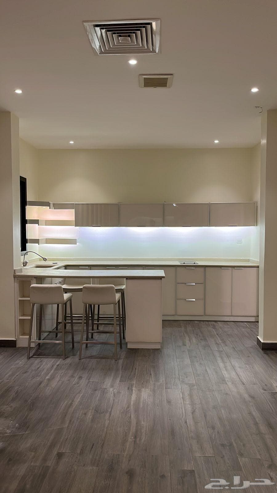 4 bedroom villa in Al Yasmin 7