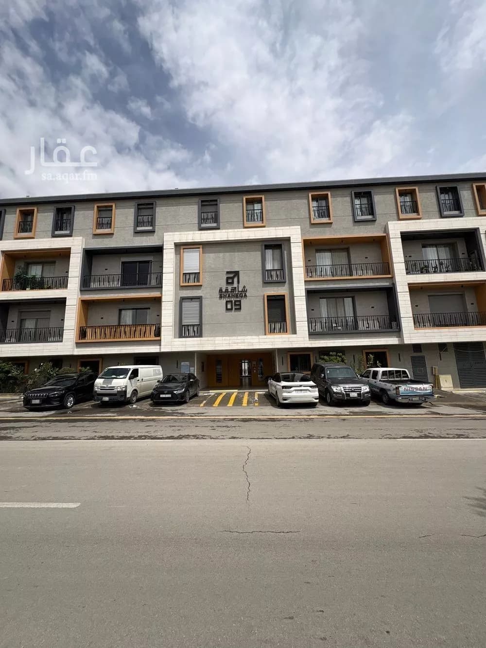 فيلا 4 غرف في المعذر الشمالي 1