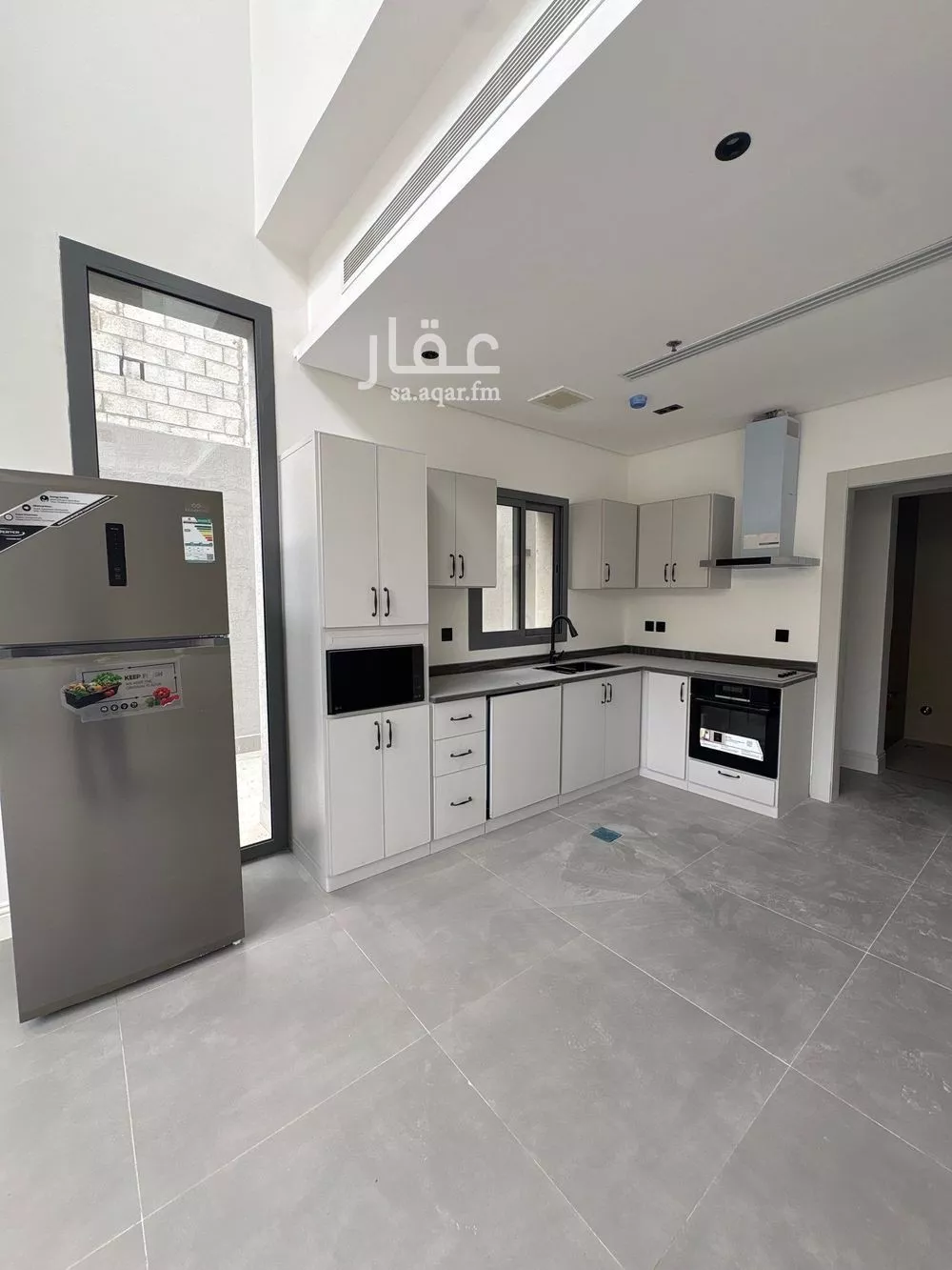 فيلا 4 غرف في المعذر الشمالي 3