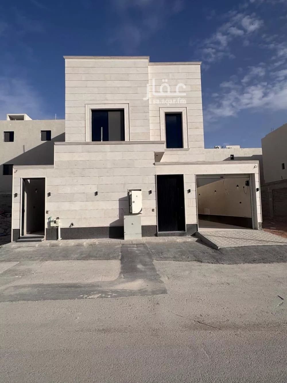 فيلا 9 غرف في الجنادرية 1
