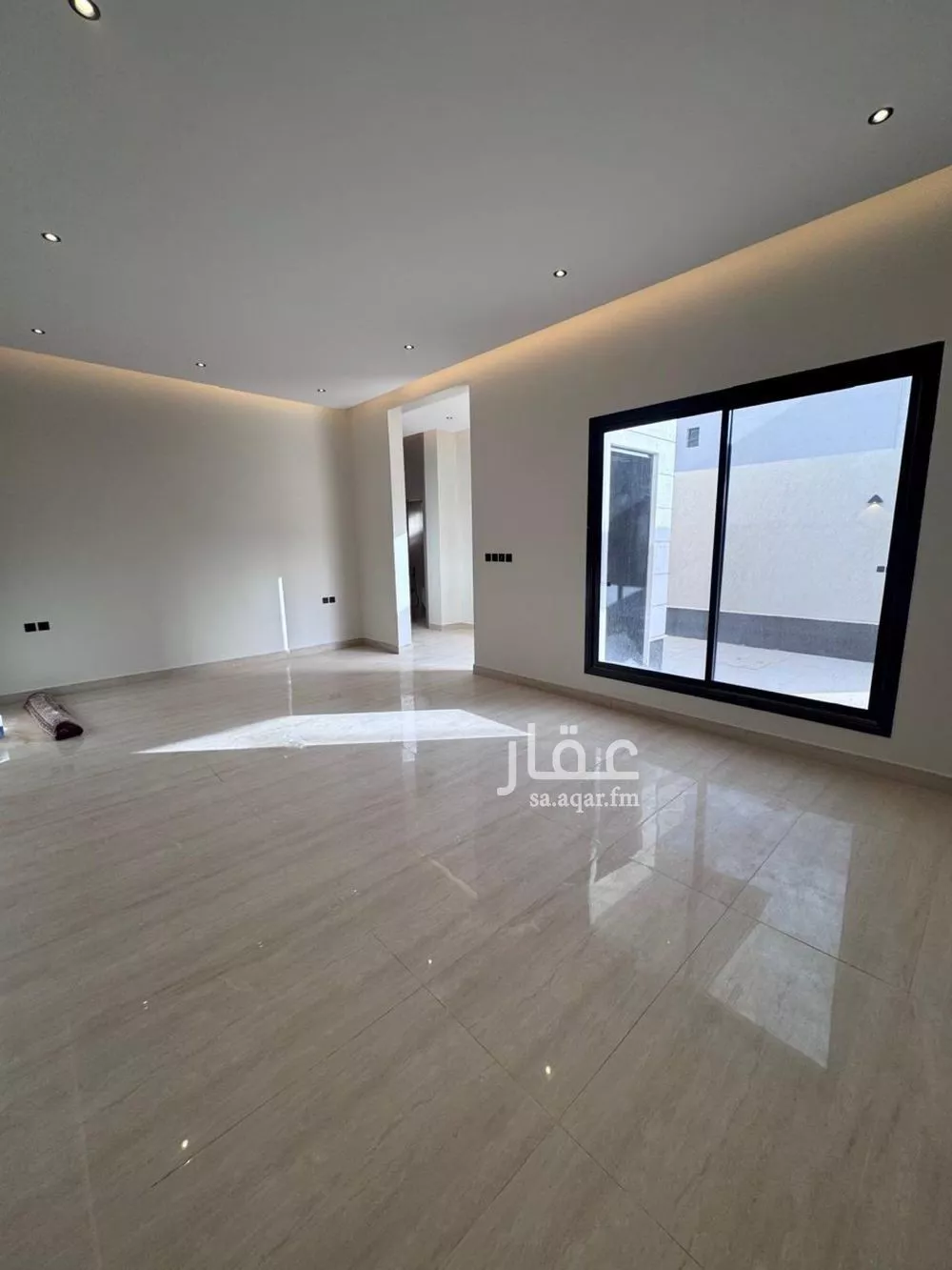 فيلا 9 غرف في الجنادرية 5