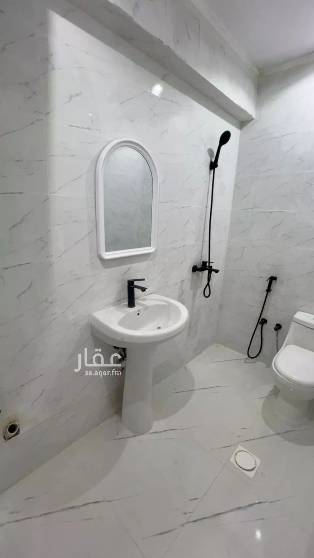 شقة 1 غرف في الروضة 5