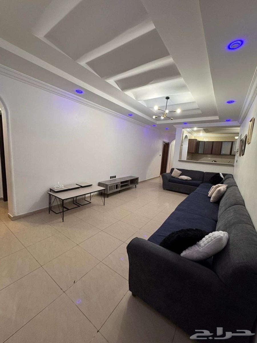 4 bedroom apartment in Al Marwa 8
