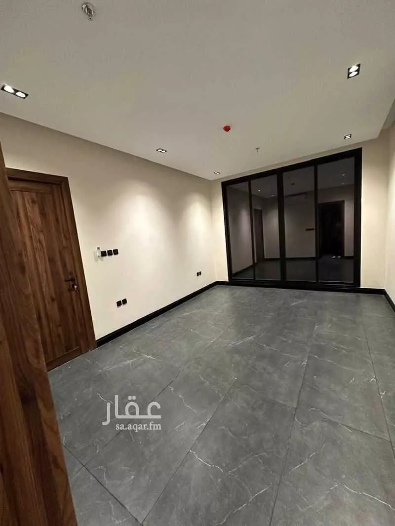 شقة 3 غرف في الرمال 5