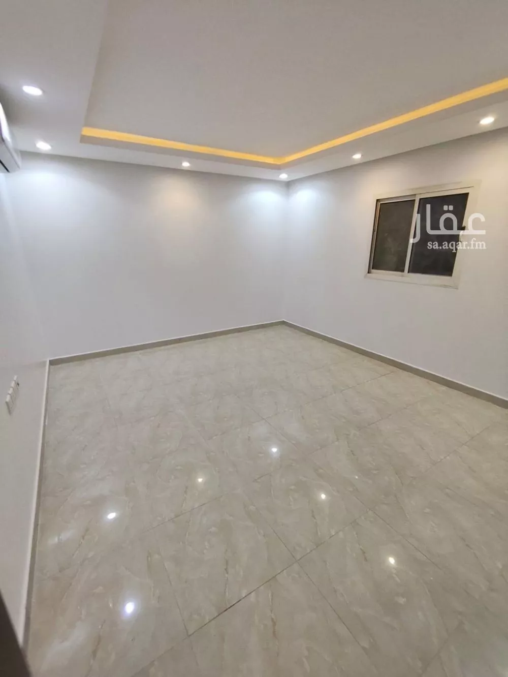 شقة 1 غرف في العارض 5