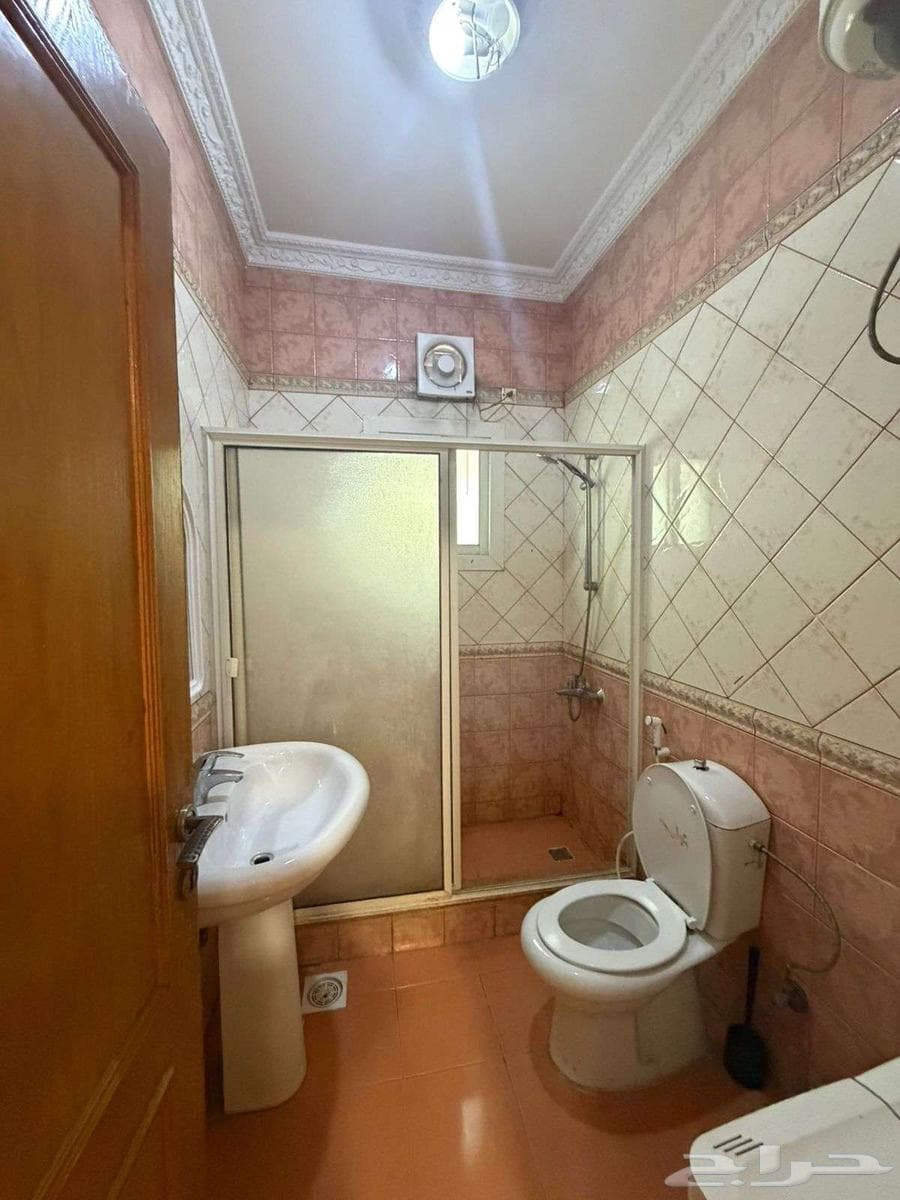 شقة 1 غرف في الشرفية 6