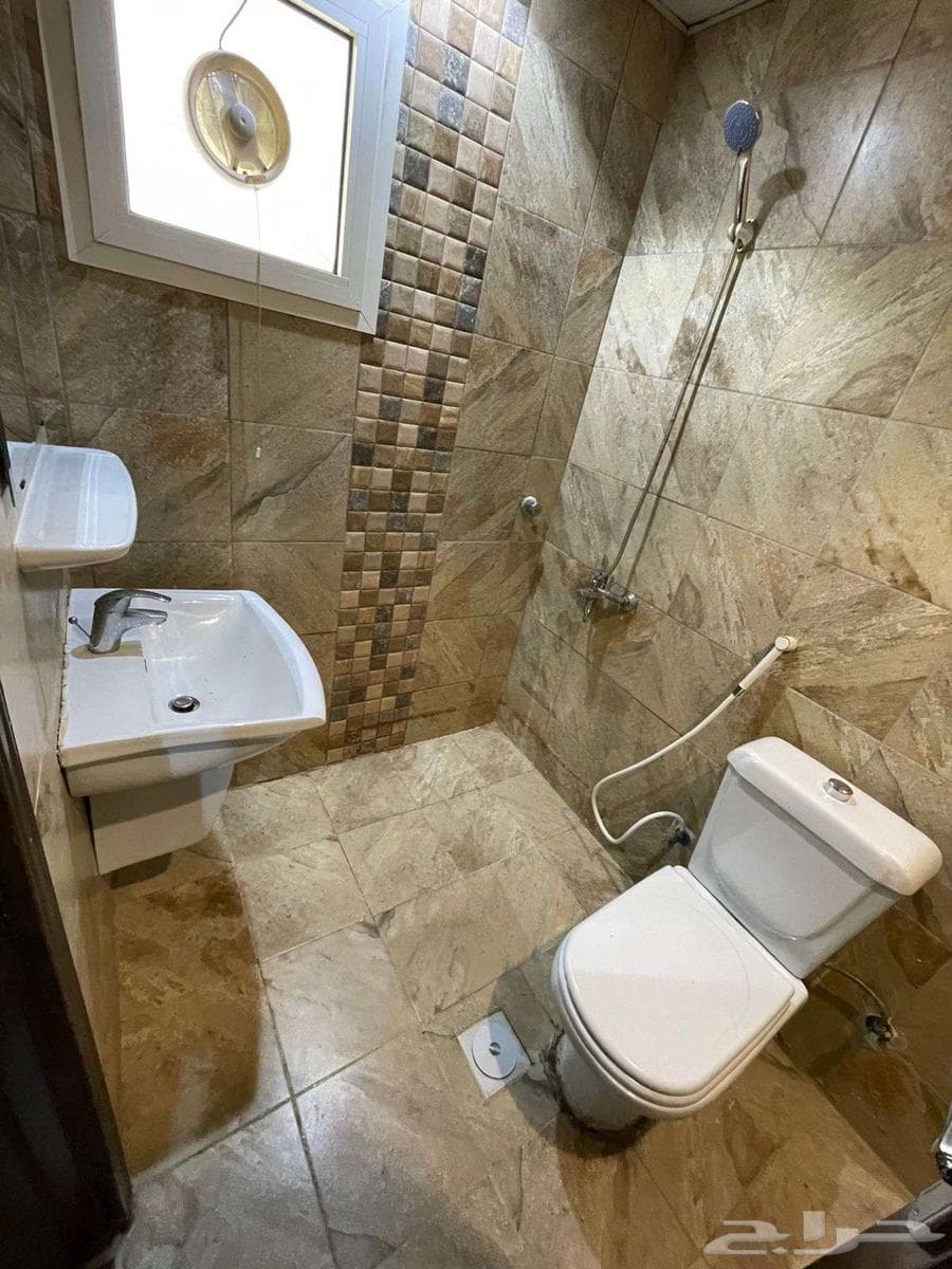 شقة 1 غرف في الرويس 6