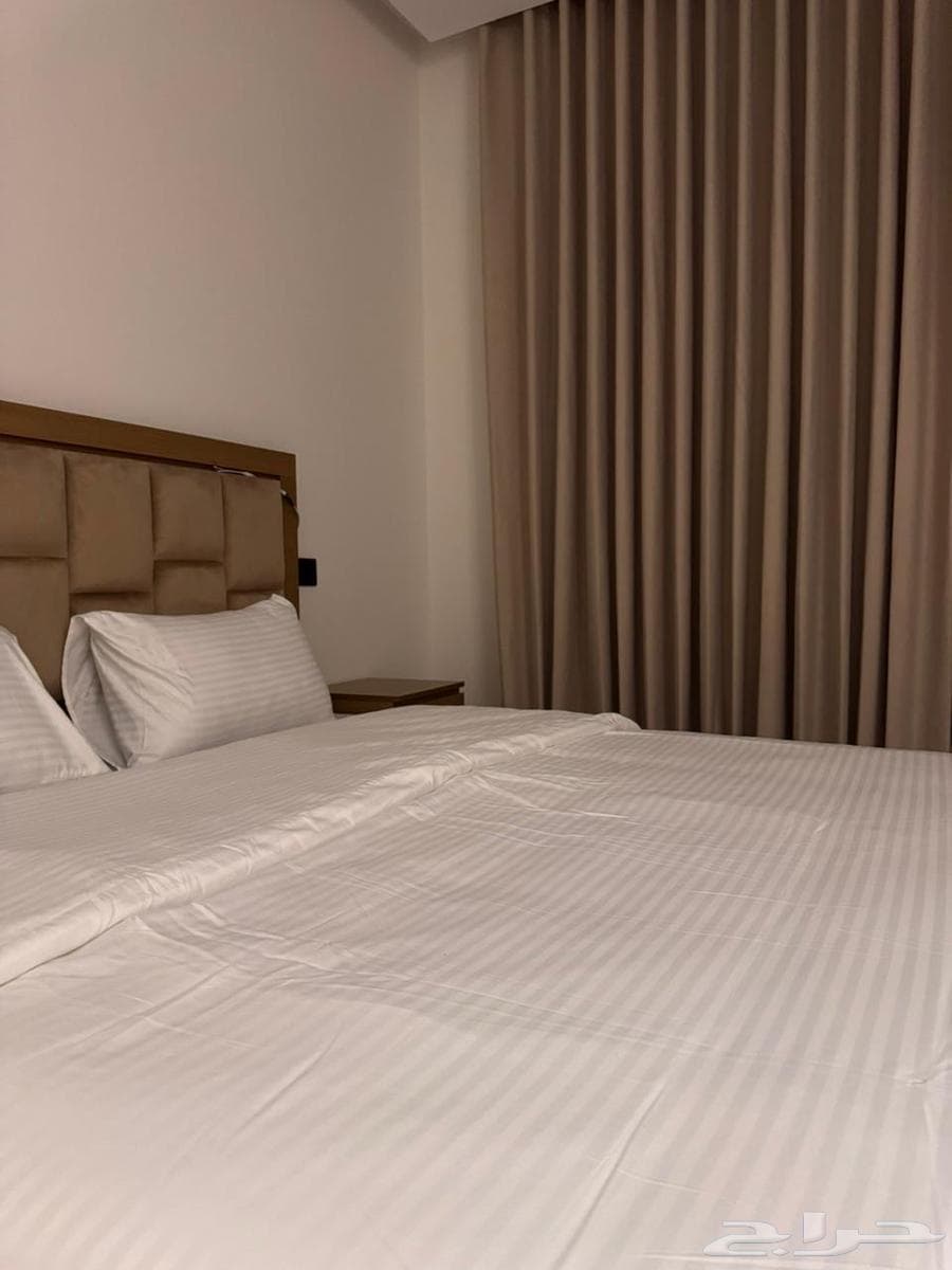 شقة  في النعيم 5