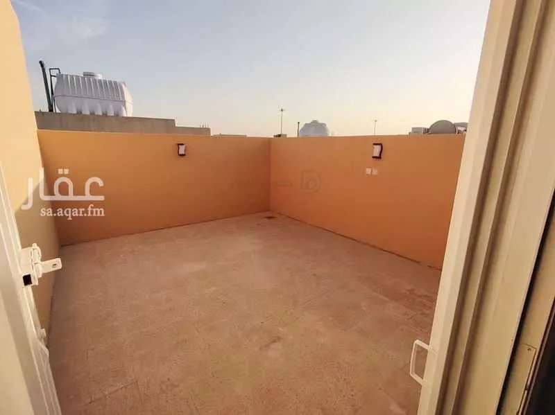 فيلا 8 غرف في التعاون 4