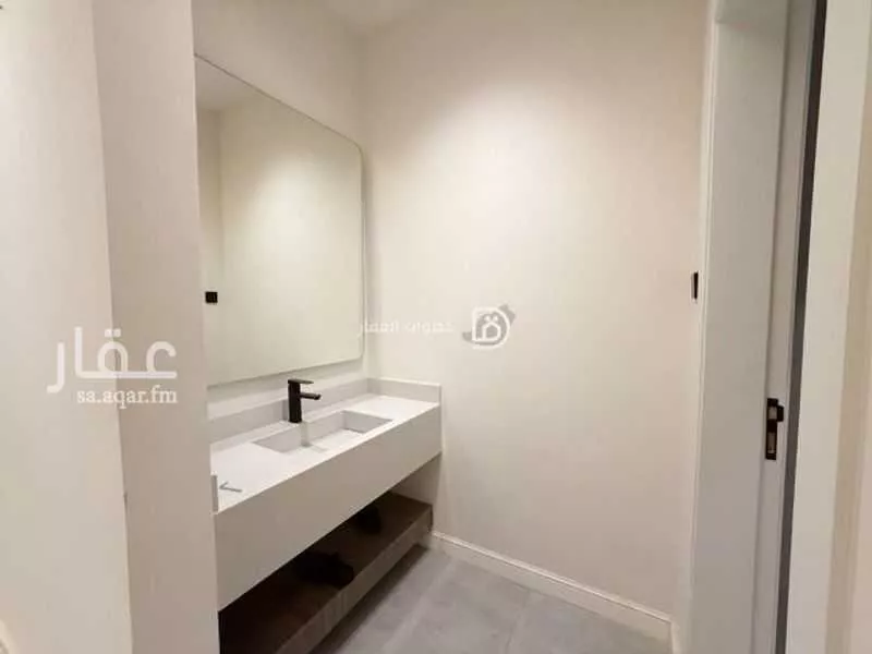 فيلا 6 غرف في العارض 15