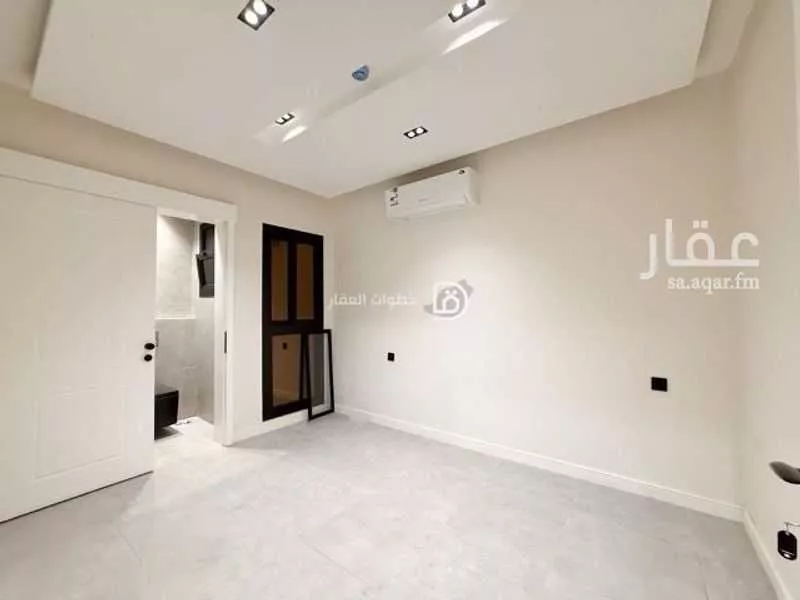 فيلا 6 غرف في العارض 7