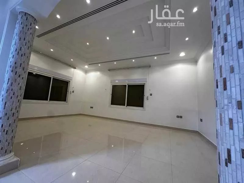 فيلا 6 غرف في الواحة 4