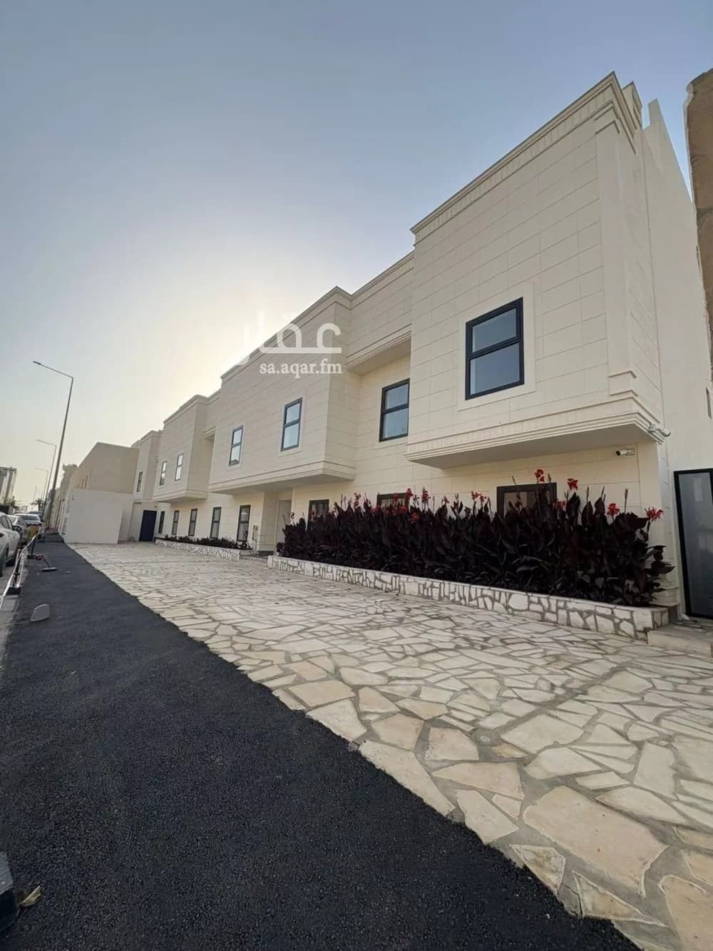 شقة 1 غرف في الملقا 1