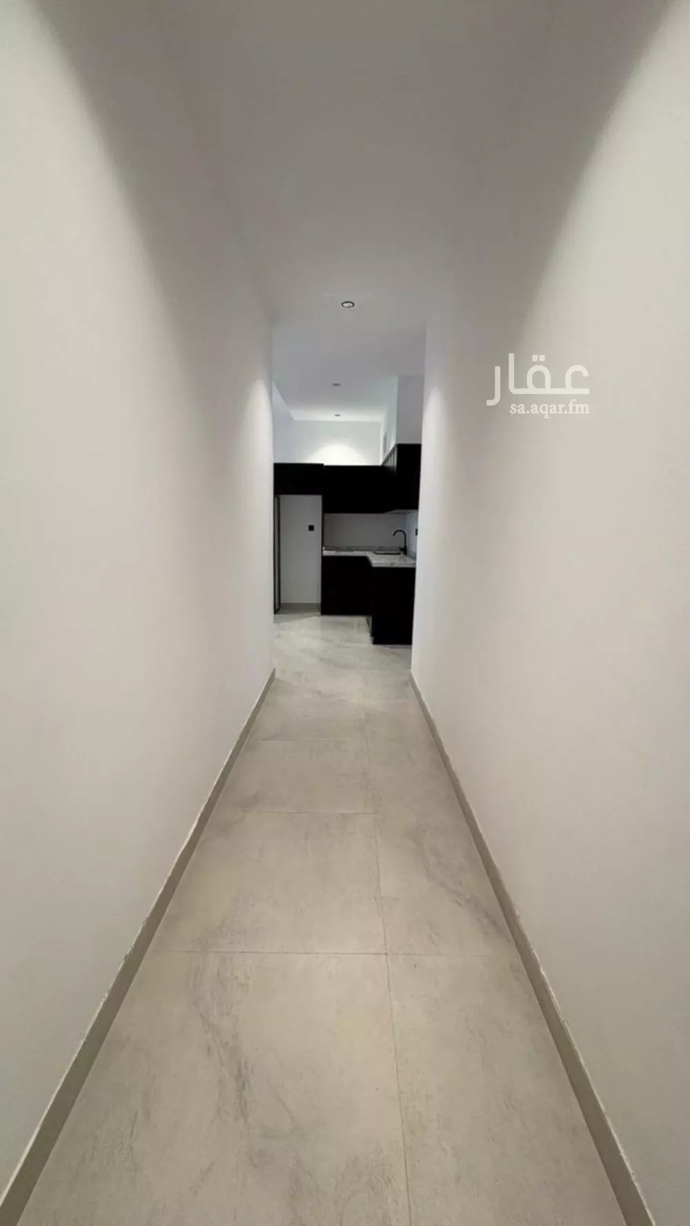 شقة 1 غرف في الملقا 5