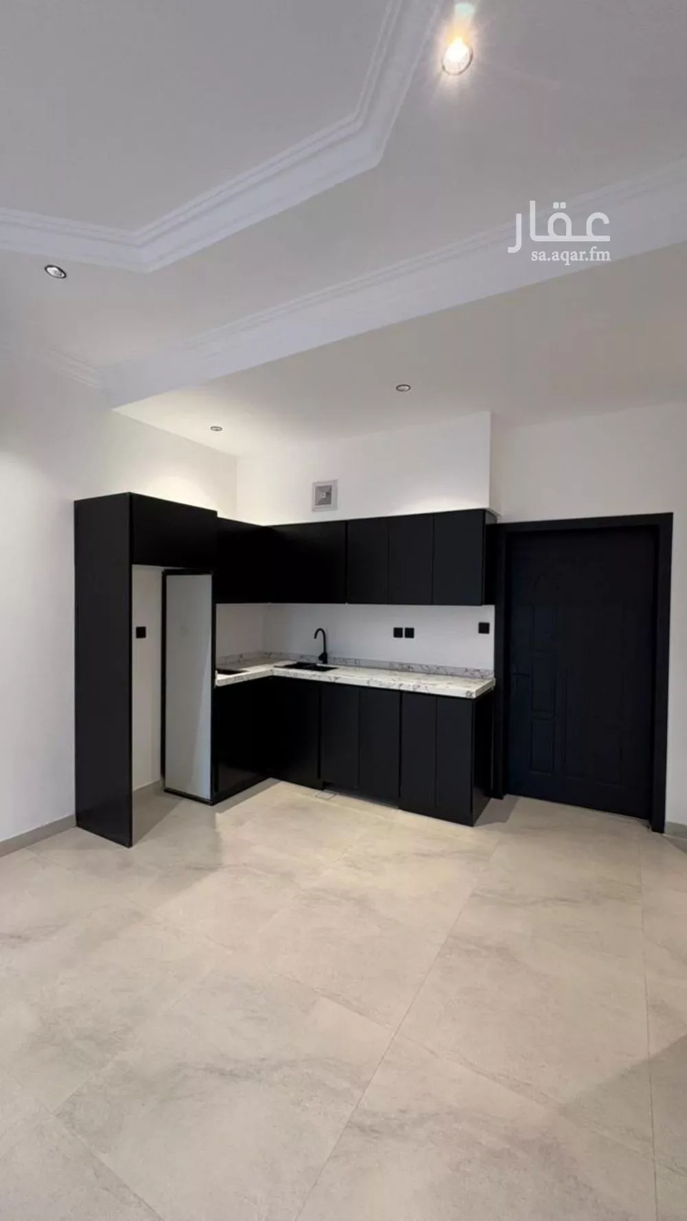 شقة 1 غرف في الملقا 6