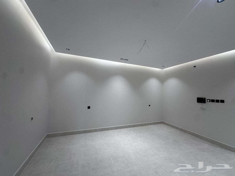 شقة 4 غرف في النعيم 12