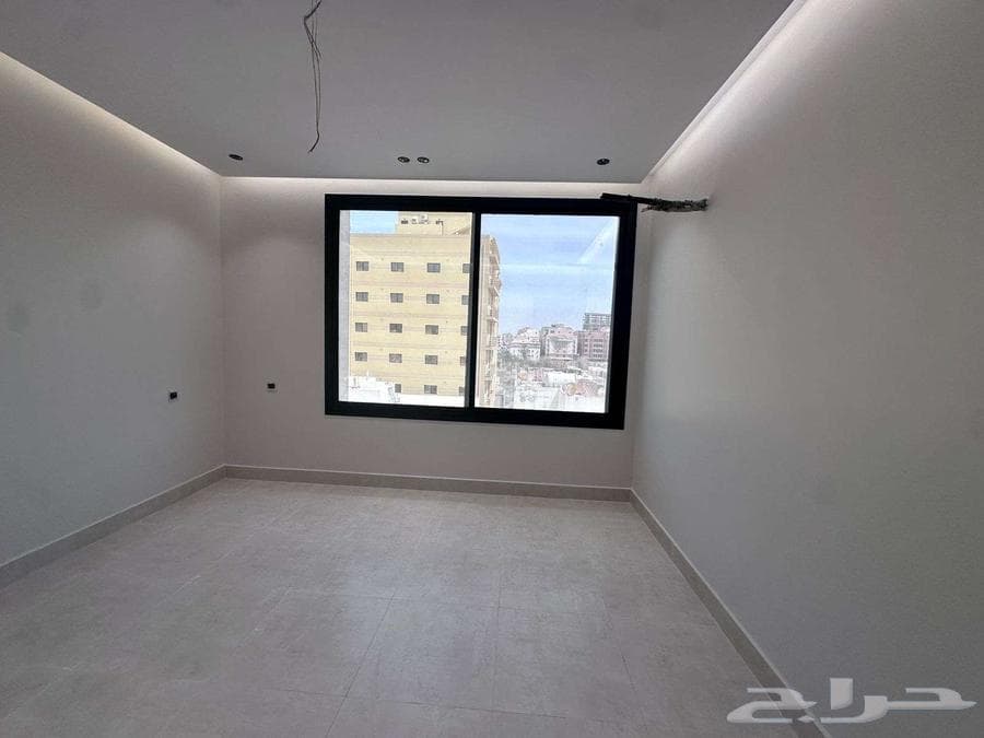 شقة 4 غرف في النعيم 4