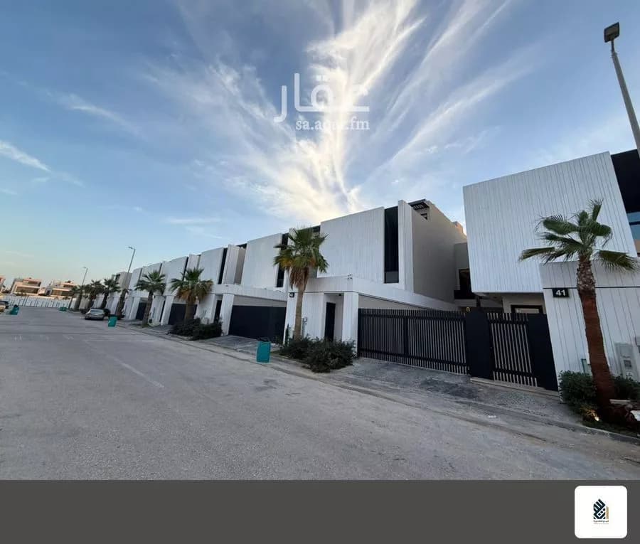 فيلا 4 غرف في الصدفة 1