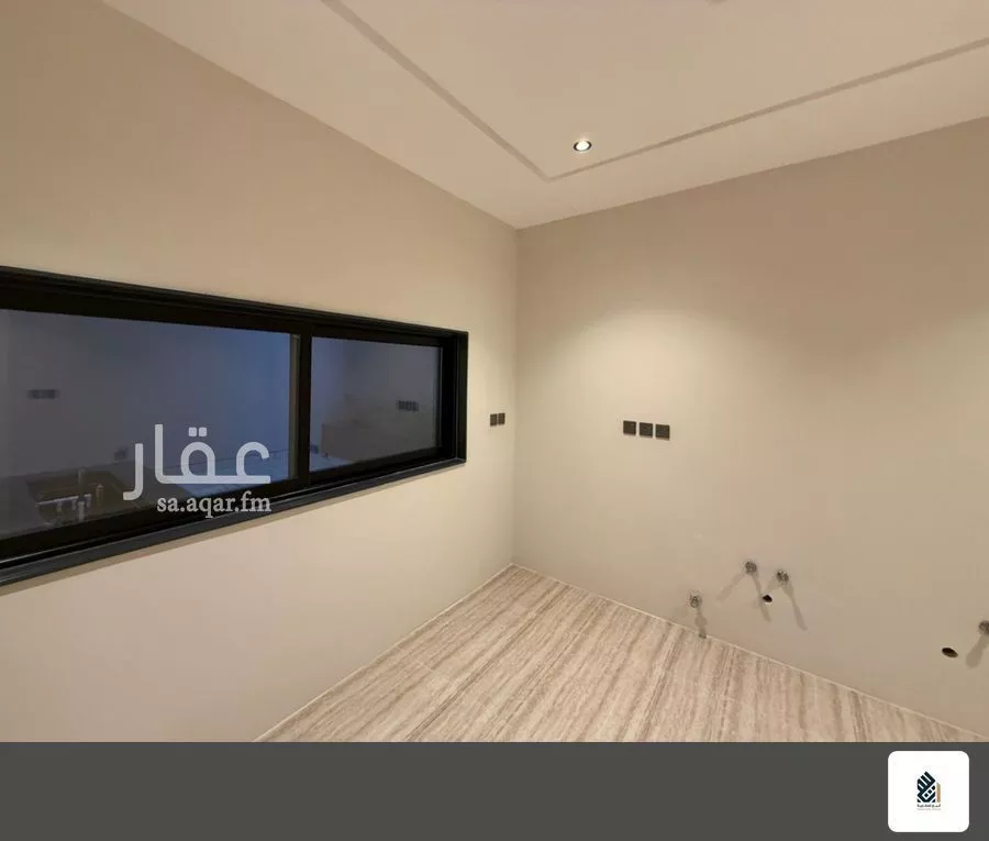 فيلا 4 غرف في الصدفة 2