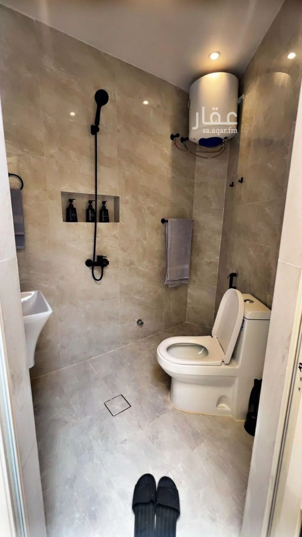 1 bedroom apartment in Al Rimal 9