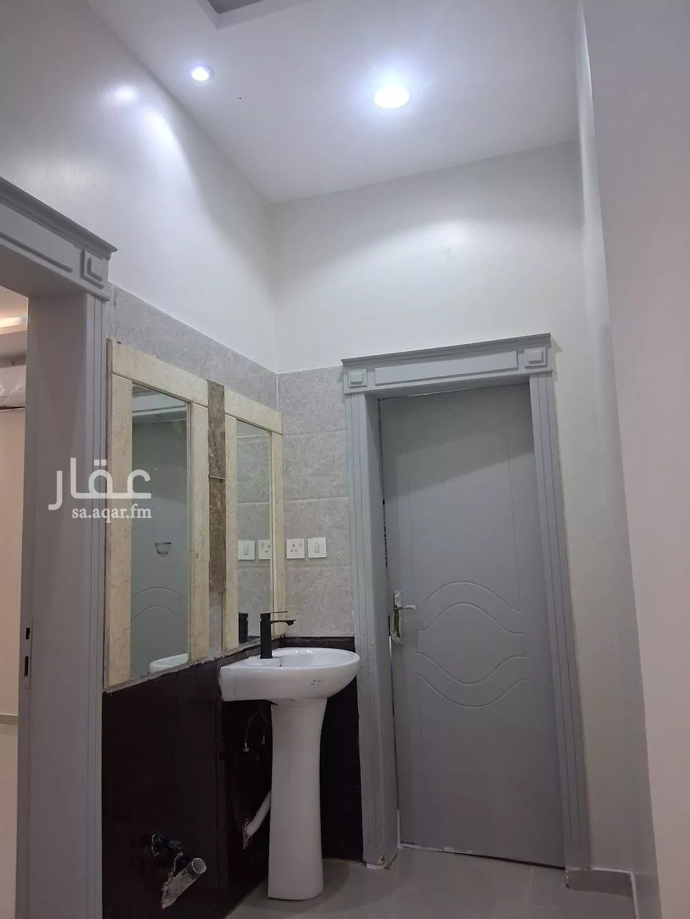 شقة 1 غرف في الرمال 9