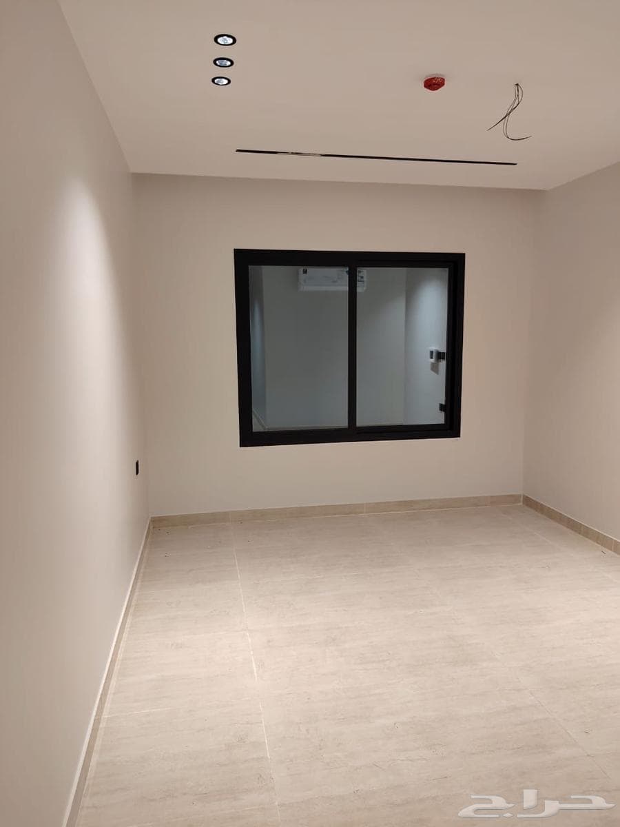 5 bedroom apartment in Ishbiliyah 8