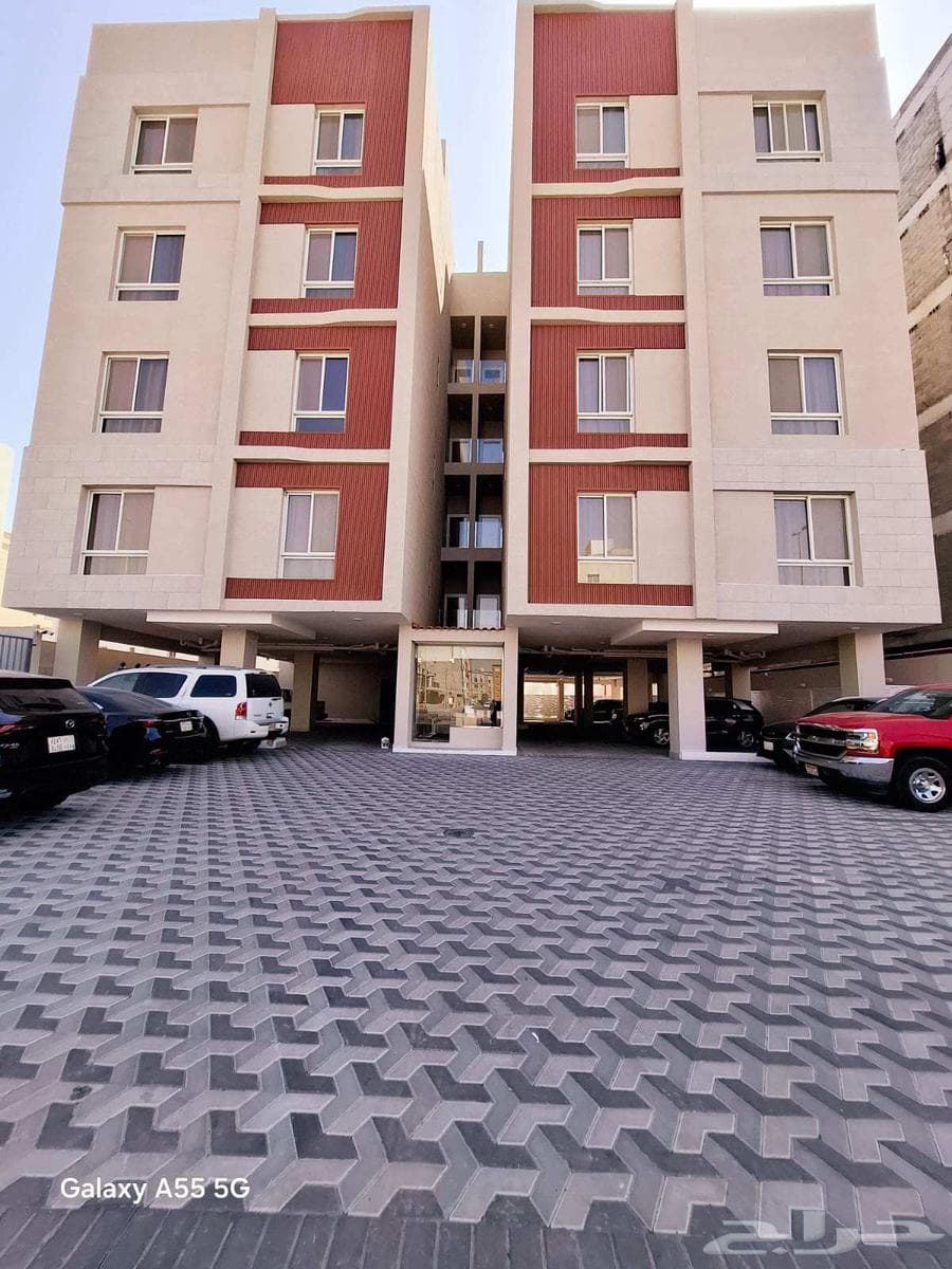 شقة 28 غرف في الحمرا 1