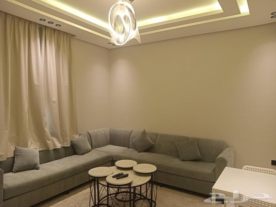 شقة 28 غرف في الحمرا 2