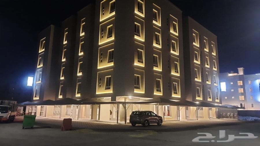 شقة 28 غرف في الحمرا 7