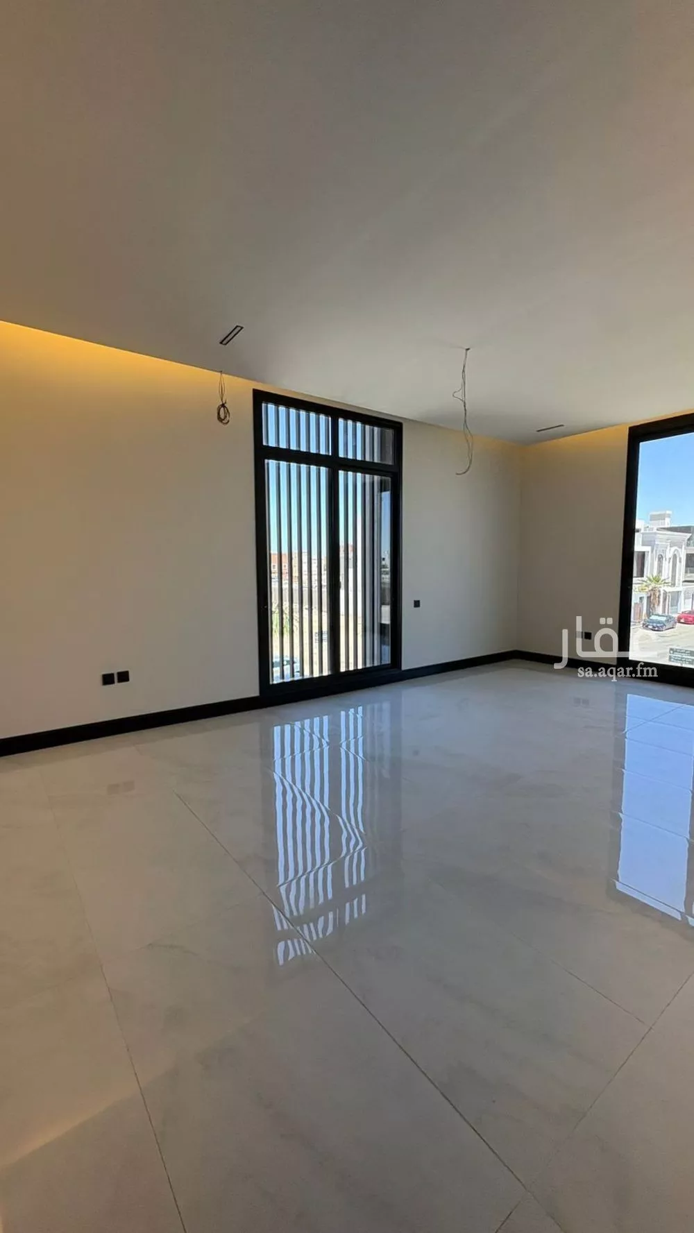 فيلا 8 غرف في الشراع 11