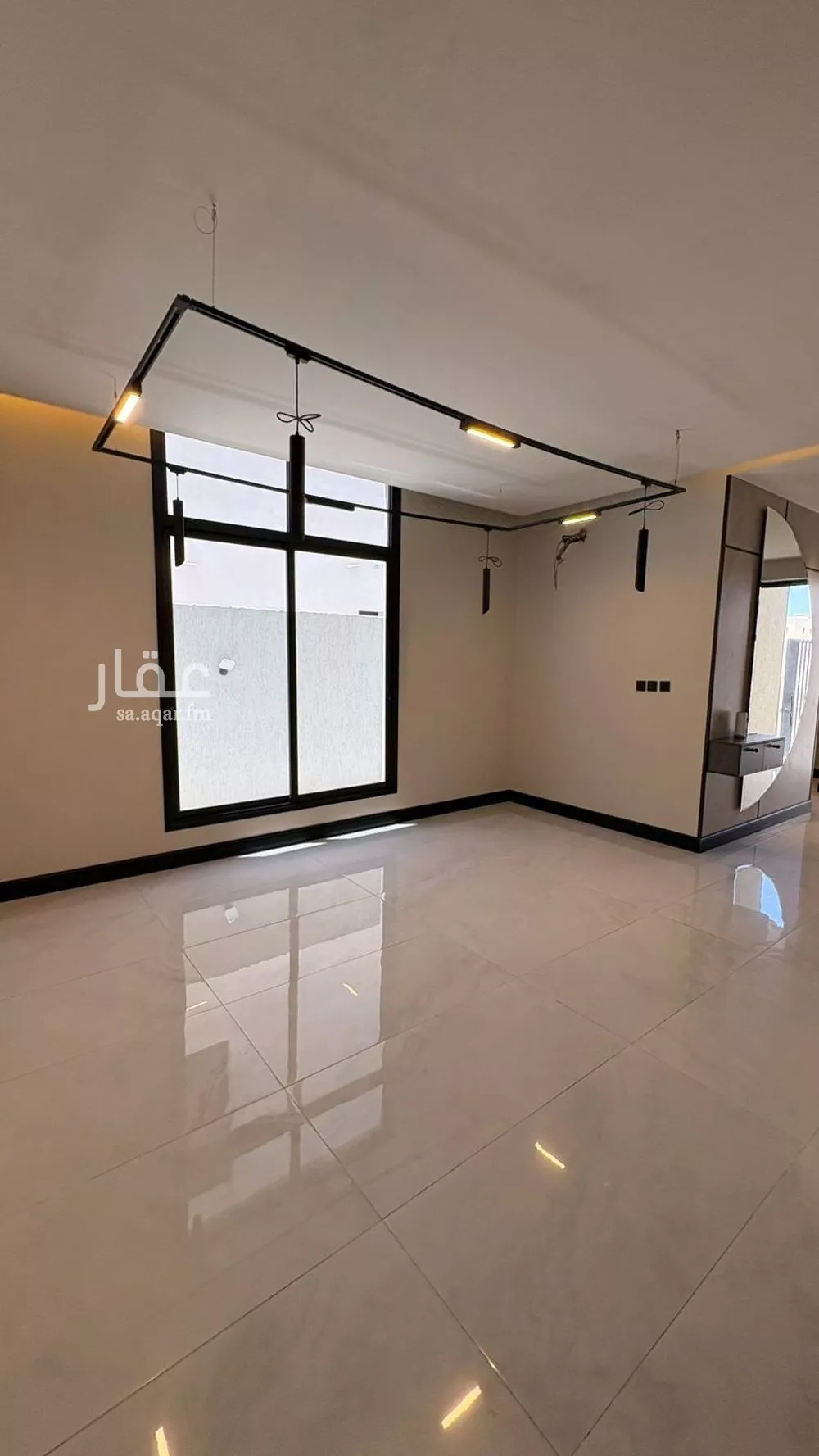 فيلا 8 غرف في الشراع 12