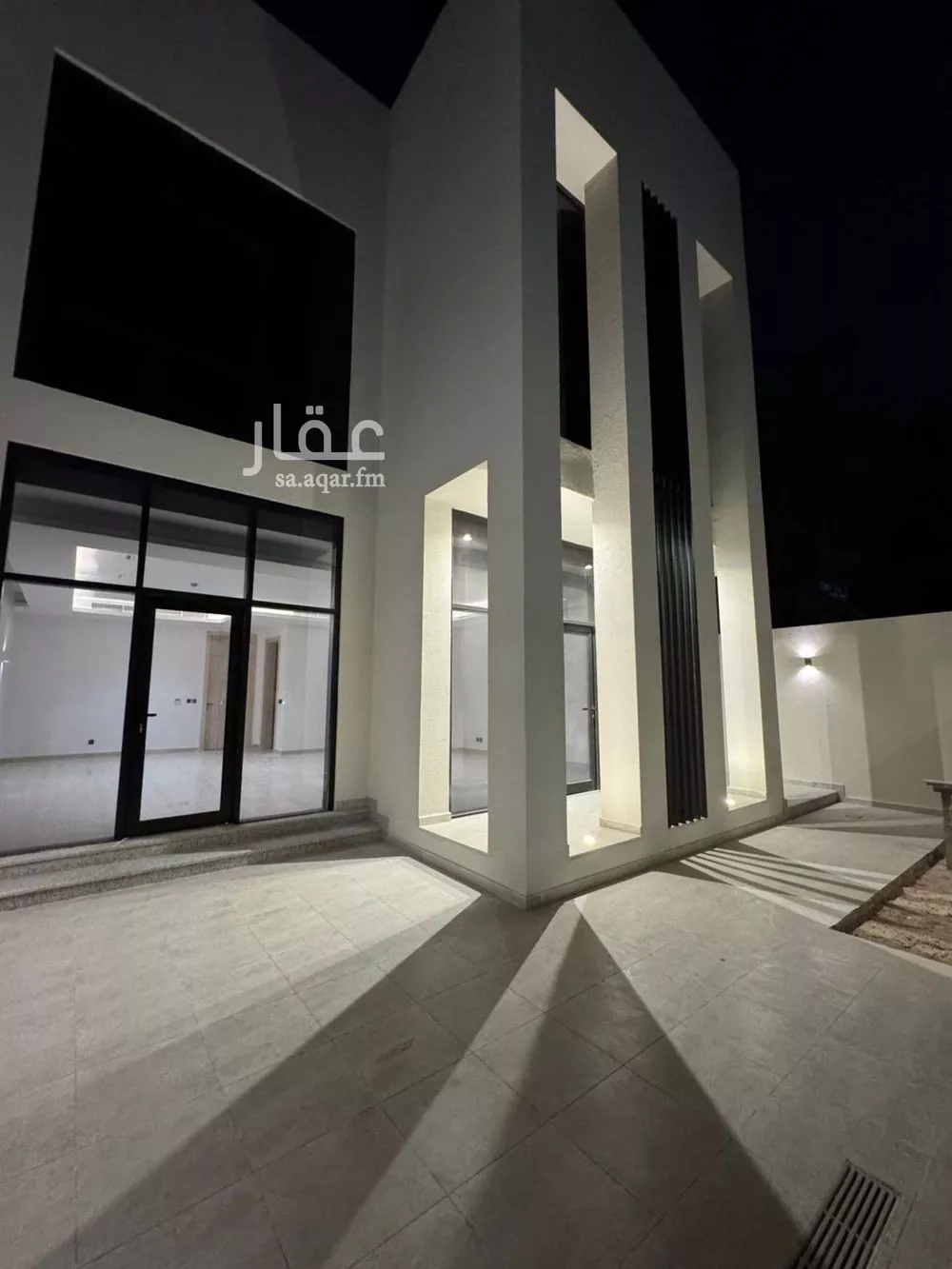 4 bedroom villa in Al Hizam Al Akhdar 2