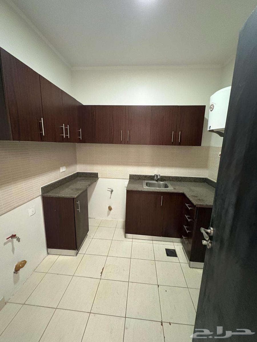 2 bedroom apartment in Al Murooj 11