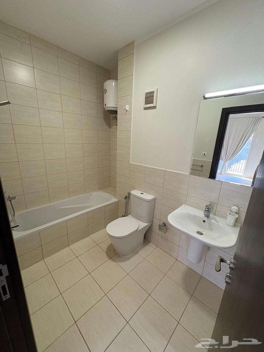 2 bedroom apartment in Al Murooj 10