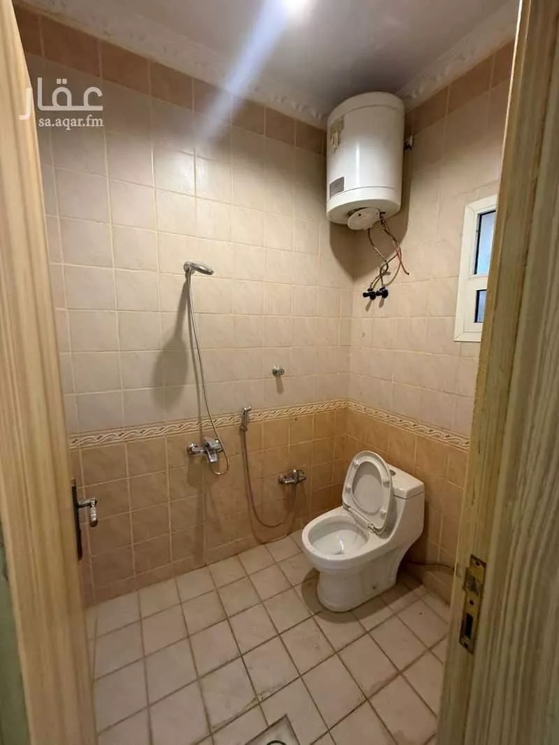 5 bedroom apartment in Irqah 12