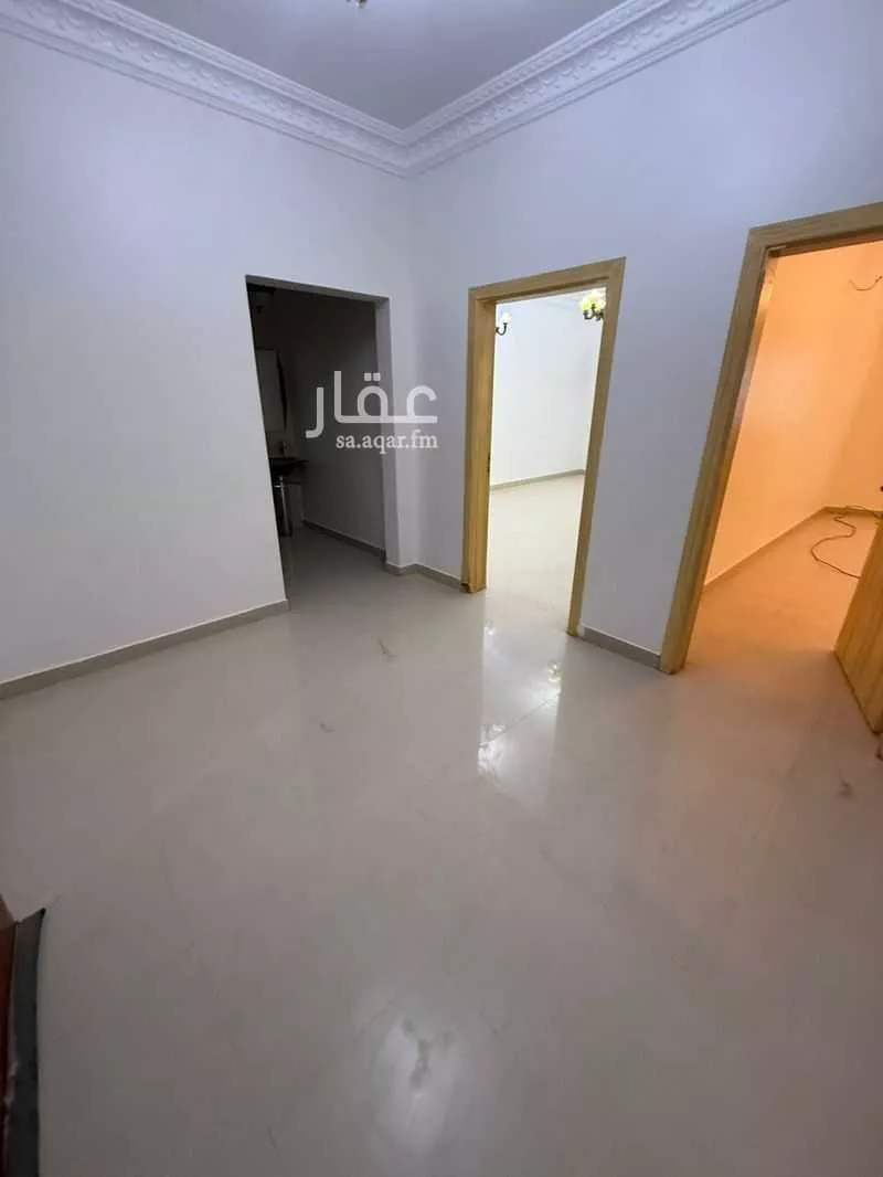 5 bedroom apartment in Irqah 15