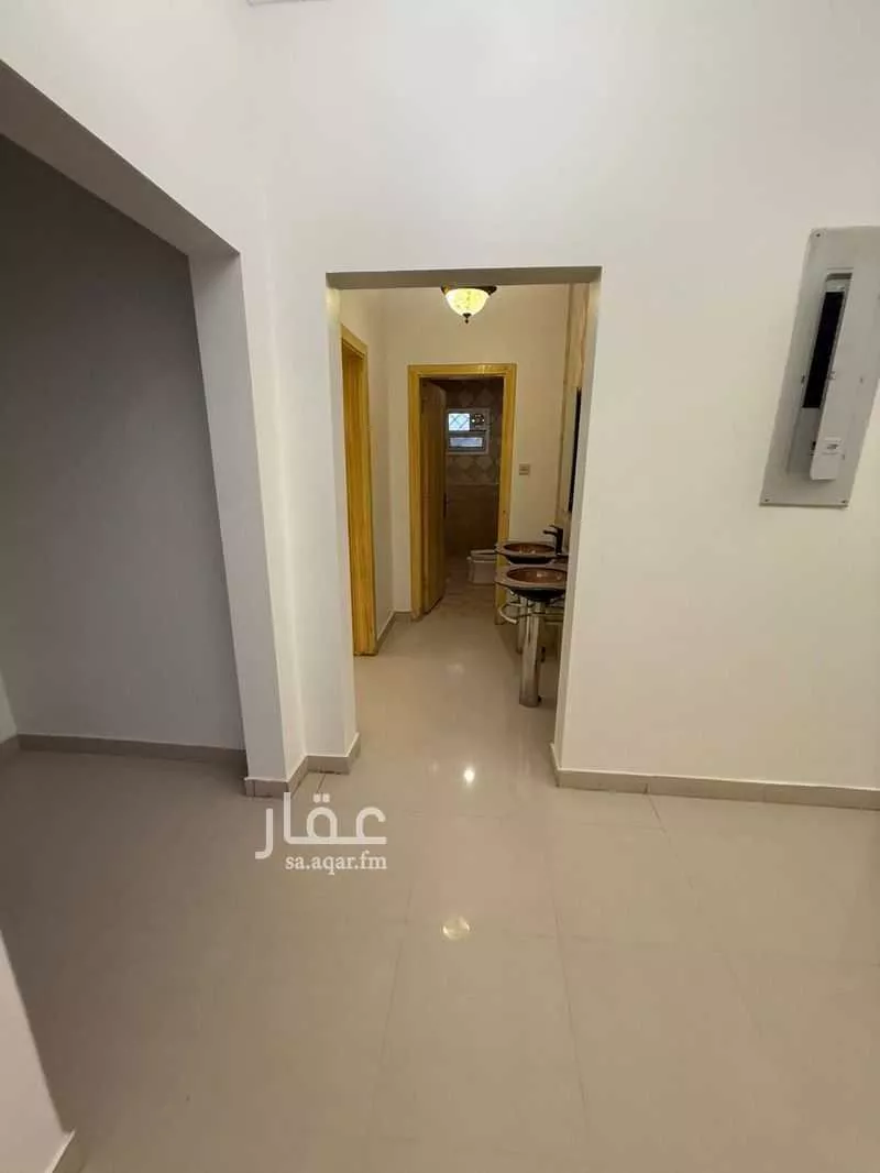 5 bedroom apartment in Irqah 7