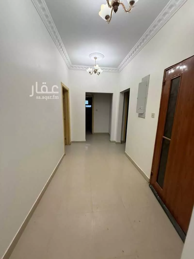 5 bedroom apartment in Irqah 9