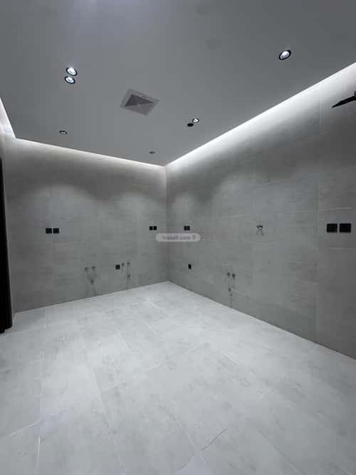 شقة  في النعيم 8