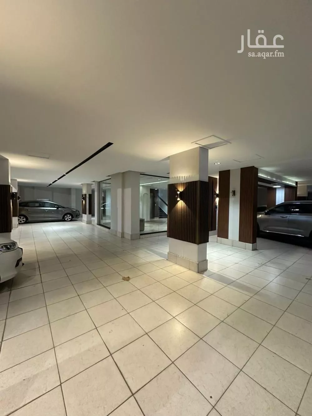 شقة 4 غرف في العزيزية 3